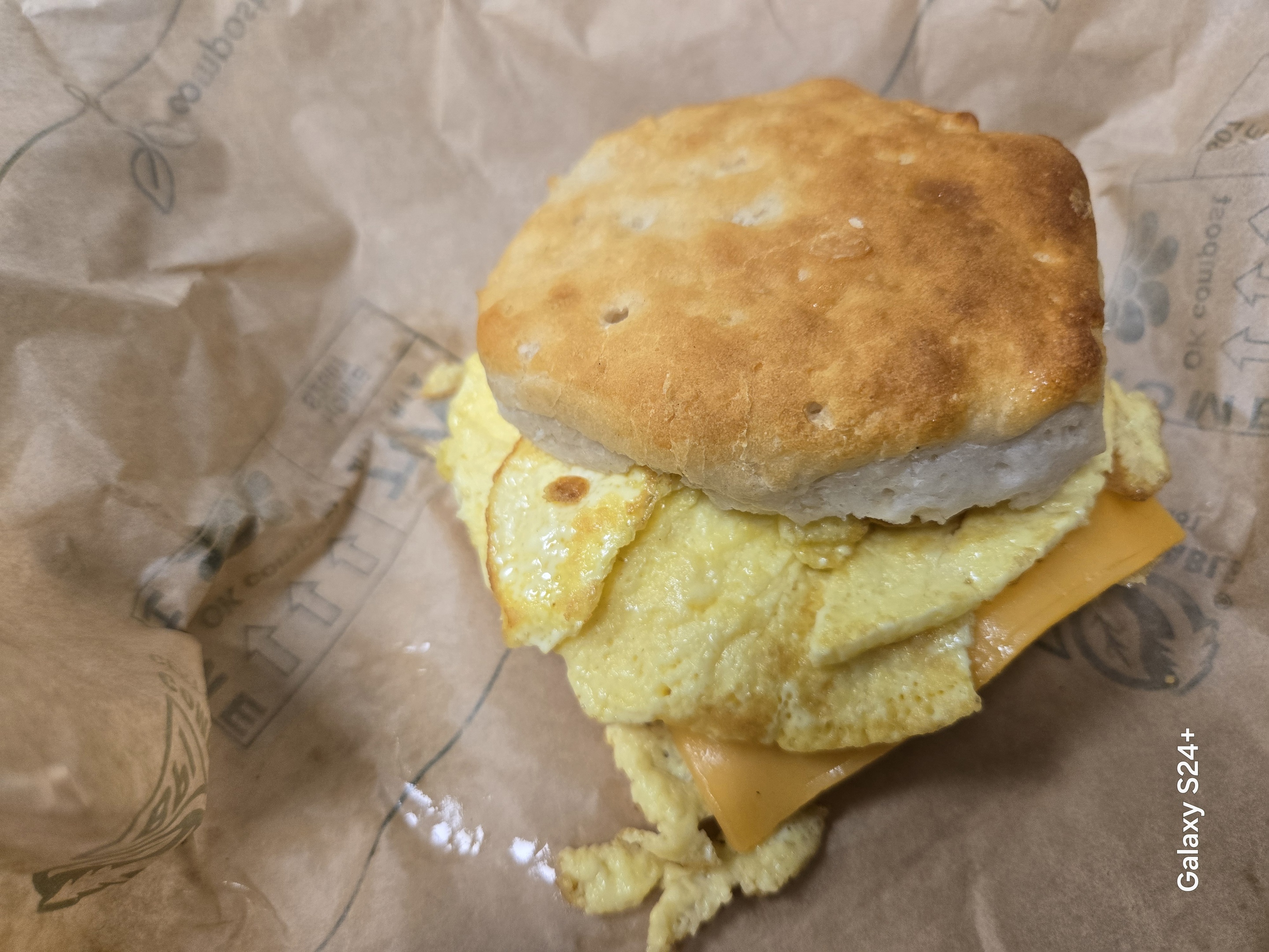 Biscuit sandwich 